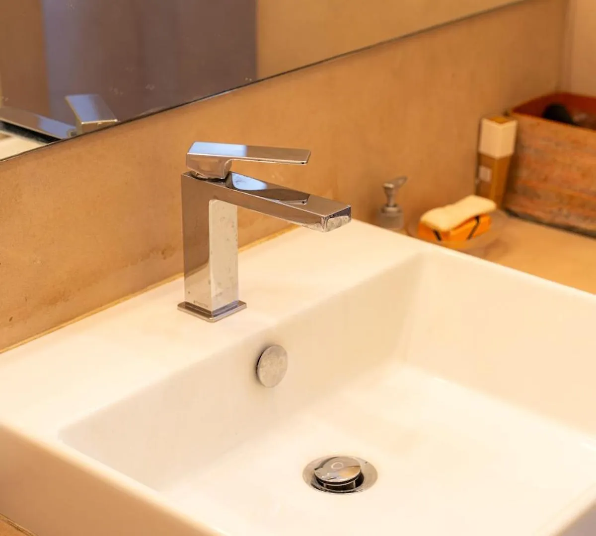 Vatican Deluxe Apartment - Borgo Stays Rome